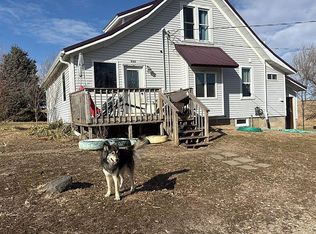 400 N Locust Ave, Garrison, IA 52229