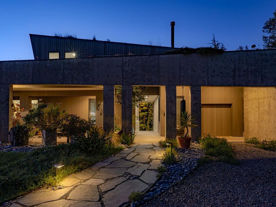 1st image of 39074 Hedgegate Road