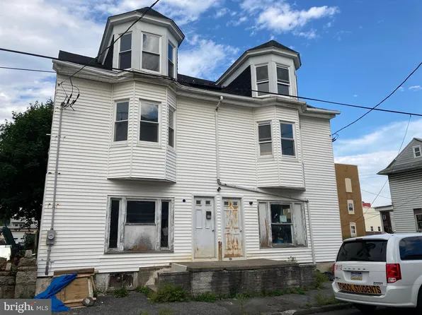 17-19 N Balliet St, Frackville, PA 17931