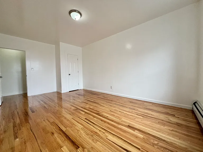2265 Grand Ave #1B — Photo 3