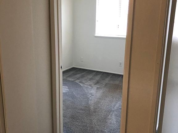 5th image of 3805 Burton Pl