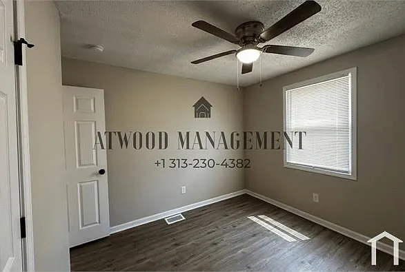 14722 Quincy St — Photo 6