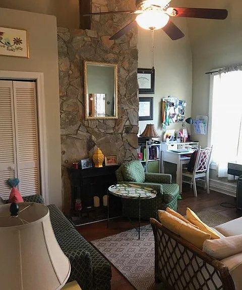 2811 W Grace St — Photo 2