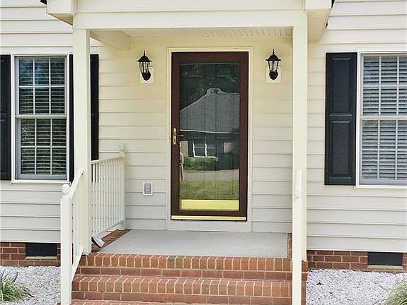 3rd image of 8273 Sugar Wood Dr