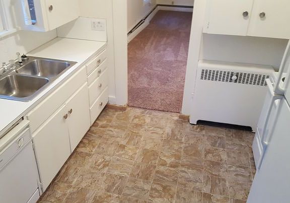 3rd image of 41 Broadwater Ave