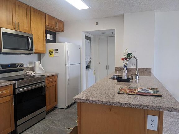 5th image of 5090 Likini St APT 604