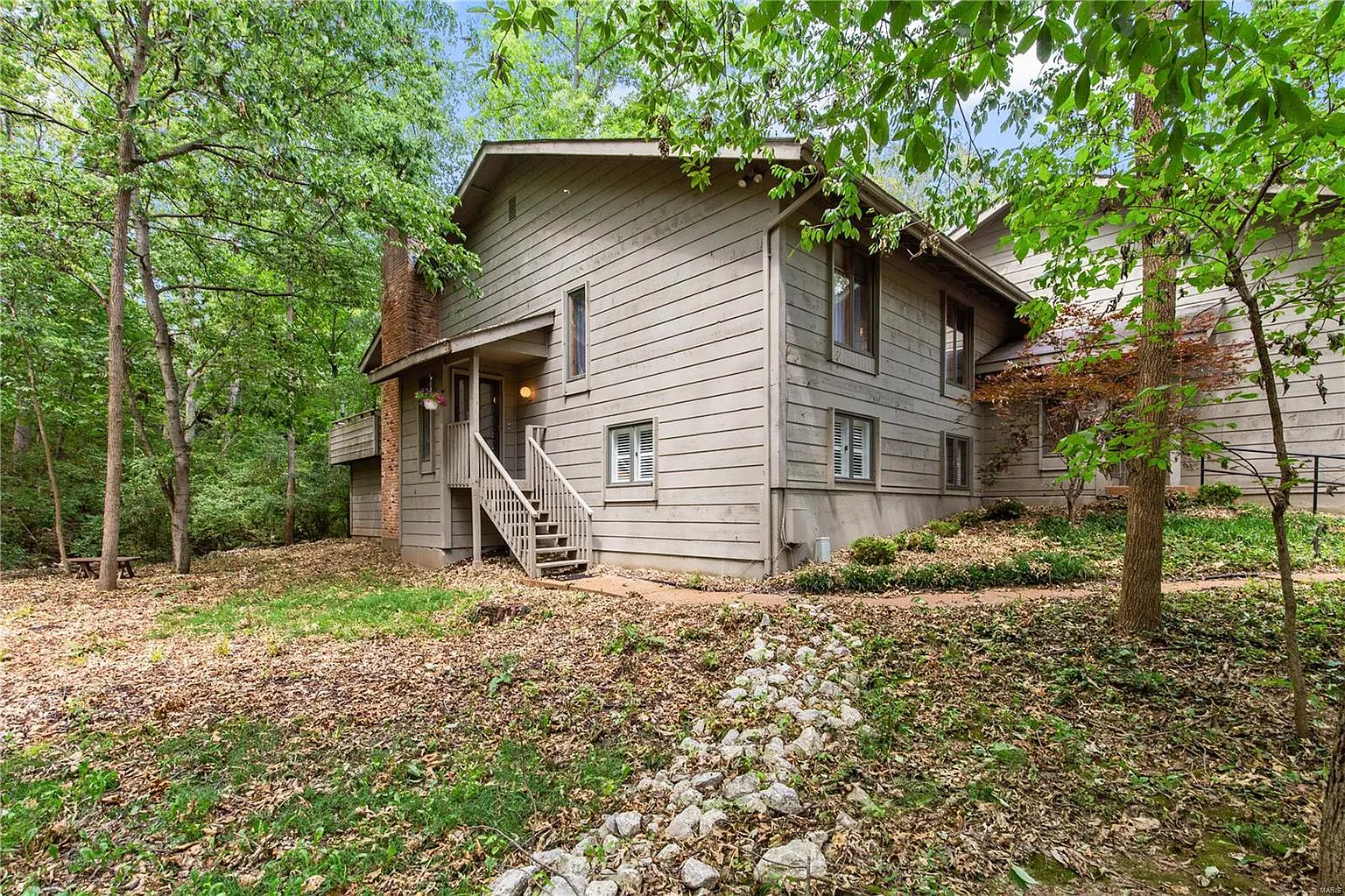 1581 Autumn Leaf Dr photo 1