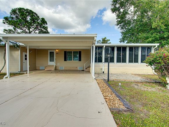 3rd image of 410 Woodale Ct