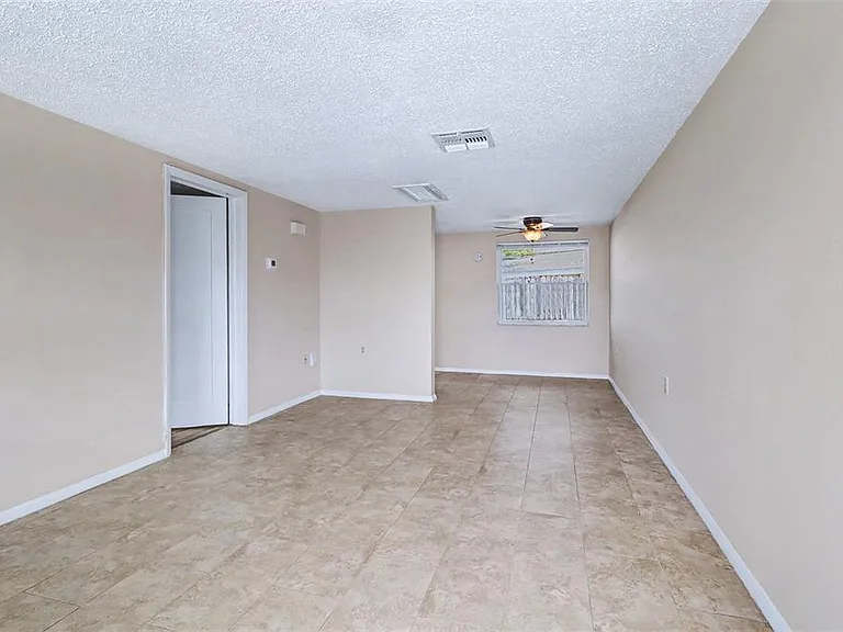 5441 Oceanic Rd — Photo 4