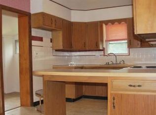 627 Keystone Dr, Sellersville, PA 18960