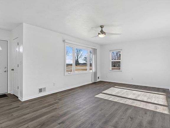 4th image of 4193 Ardmore Ave