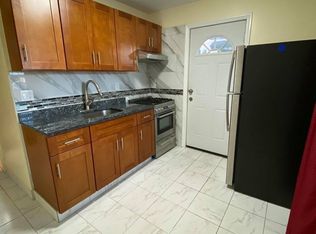 21-10 28th Ave #1A, Astoria, NY 11102