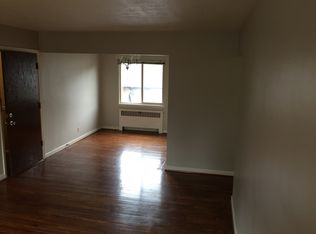 5256 E Burnside St APT 20, Portland, OR 97215