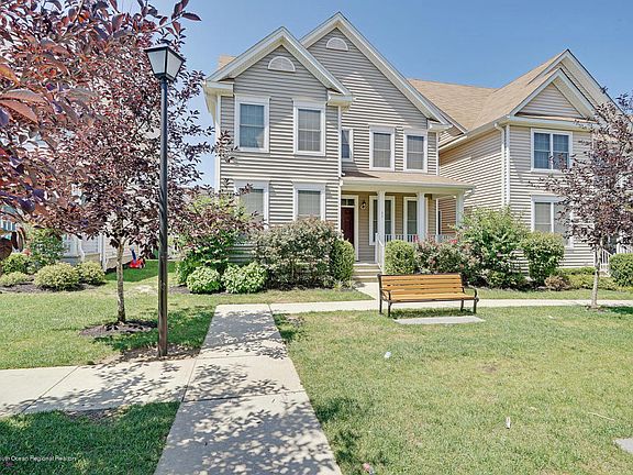 2nd image of 93 Canary Dr