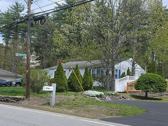 2nd image of 18 Dublin Ave