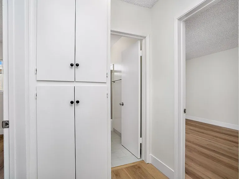 1518-1522 Euclid St — Photo 16