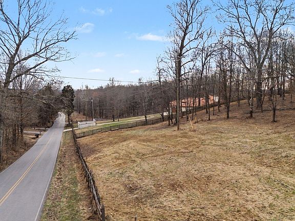 2nd image of 6570 Cairo Bend Rd