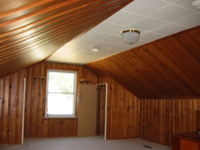 23080 Rensselaer St — Photo 14