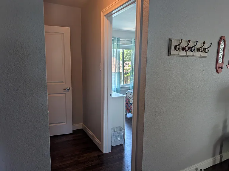 4308 Avenue G #B-1 — Photo 11