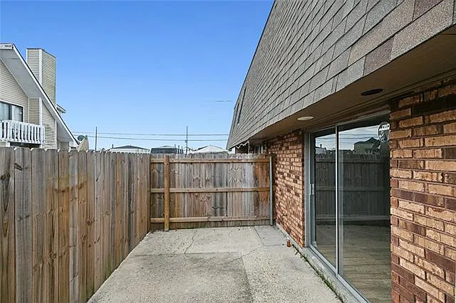 26 Brandon Hall Dr #A — Photo 10