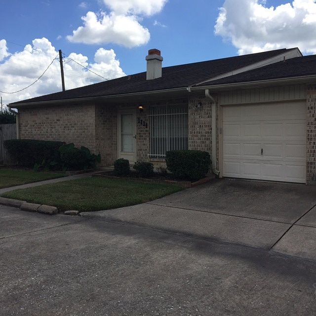 1st image of 1111 Park Meadow Dr