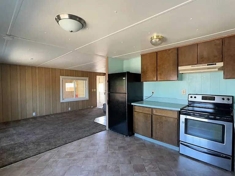 130 Jefferson Ave — Photo 11