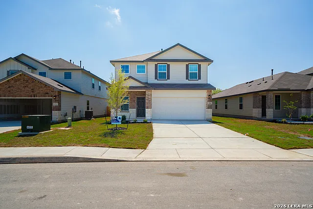 5 bed, 3.0 bath, 2498 sqft, $2,600 — Photo 2