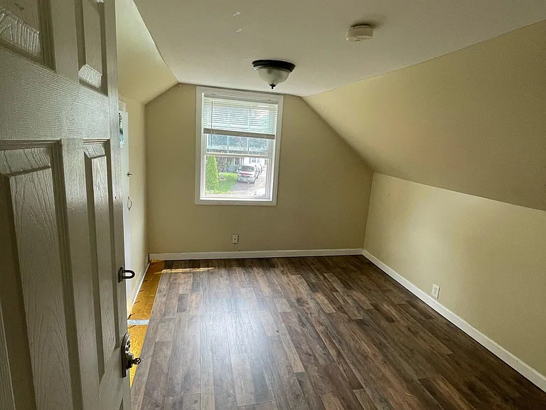 63 Terrace Ln — Photo 9