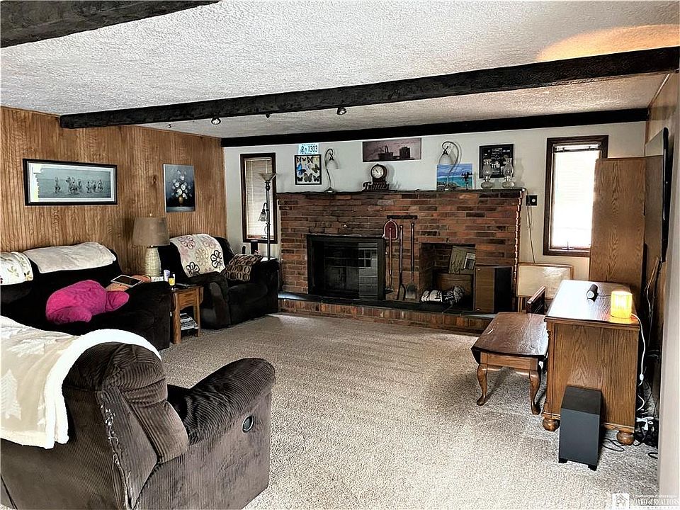 1st image of 28 Parkway St