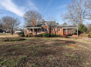 624 Sanford Rd, Pittsboro, NC 27312
