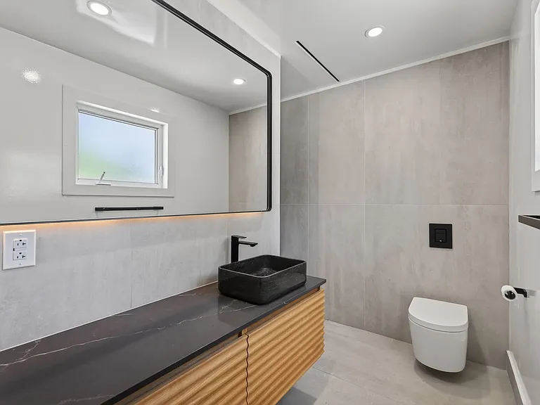 898 Explorer Ln — Photo 22