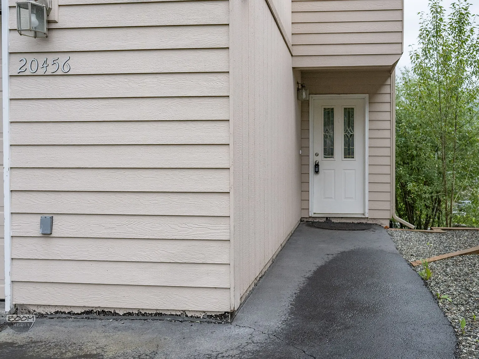 3 bed, 1780 sqft, $3,400 — Photo 2