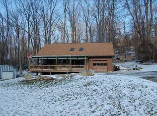 204 Snowshoe Rd, Acme, PA 15610