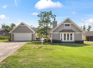 405 S 37th St, Rogers, AR 72758
