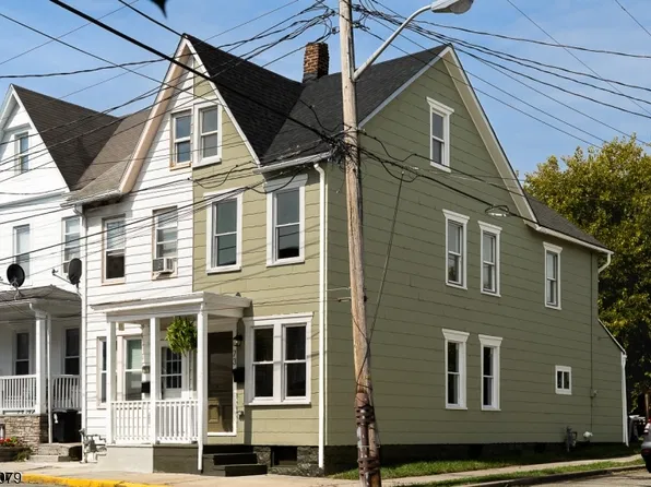 73 Colby Pl, Phillipsburg Town, NJ 08865
