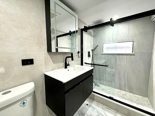 Rented by Pear NYC LLC | media 42