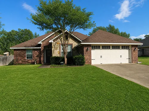 305 Rita Dr Photo 1