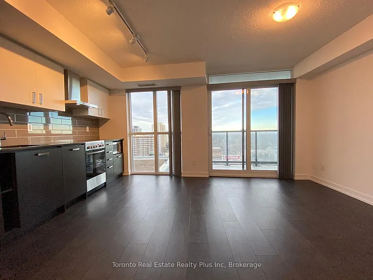 125 Redpath Ave #1111 — Photo 29