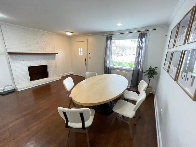 2613 Westwood Dr — Photo 10
