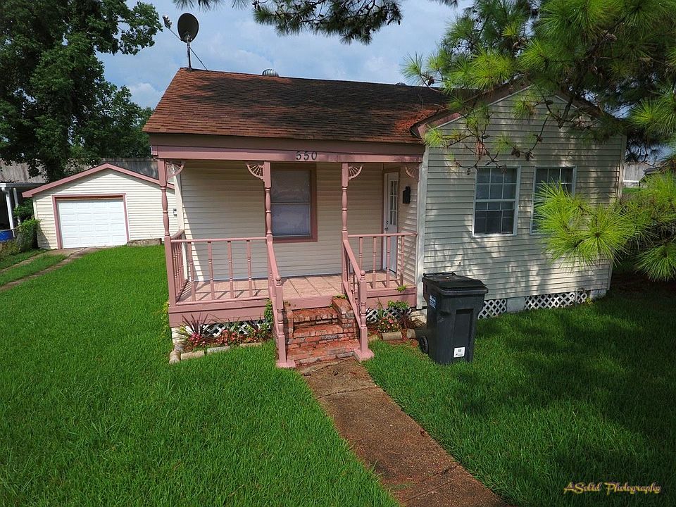1st image of 550 Warrington Dr