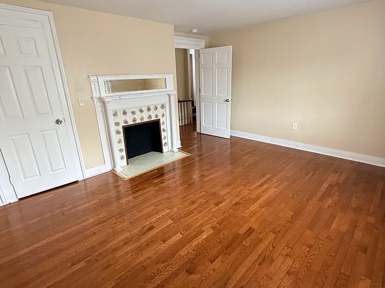 133 Hobart St #2 — Photo 14
