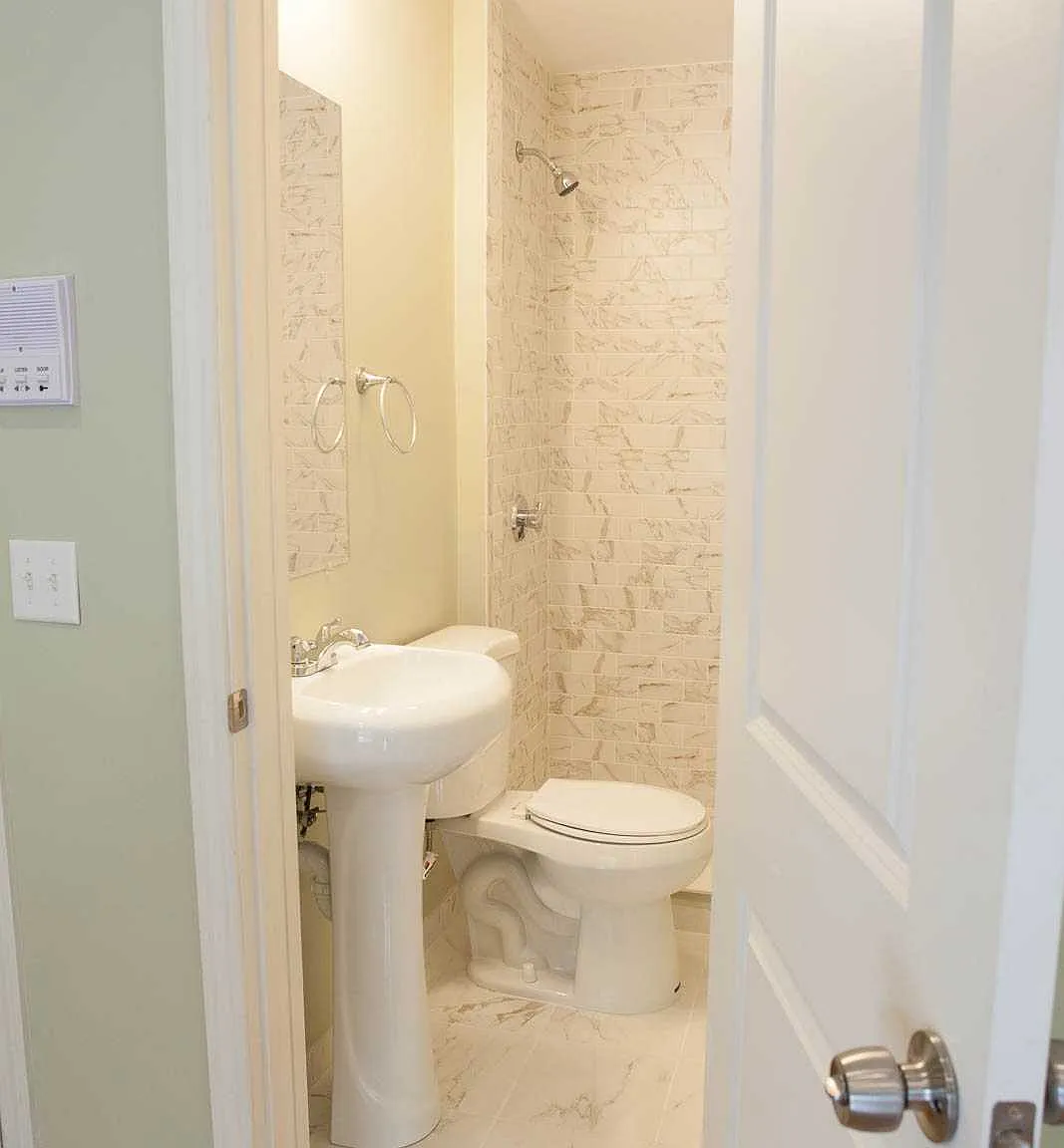 3 bed, $3,300 — Photo 2