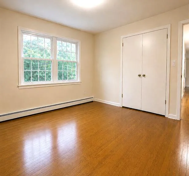 304 Loren Ct — Photo 11