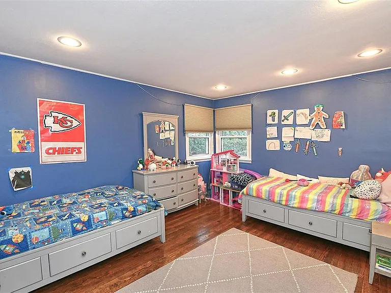 96 Phipps Ln — Photo 9