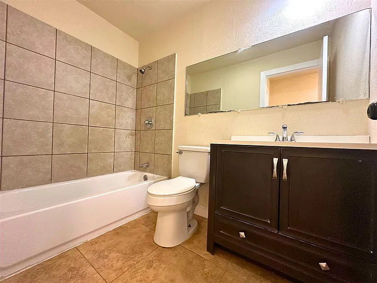 2525 Dovemeadow Dr — Photo 16
