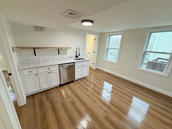 4th image of 41 E Transit St #1F