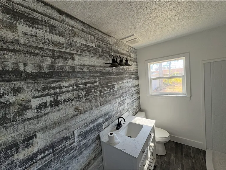 3107 Heather St — Photo 7