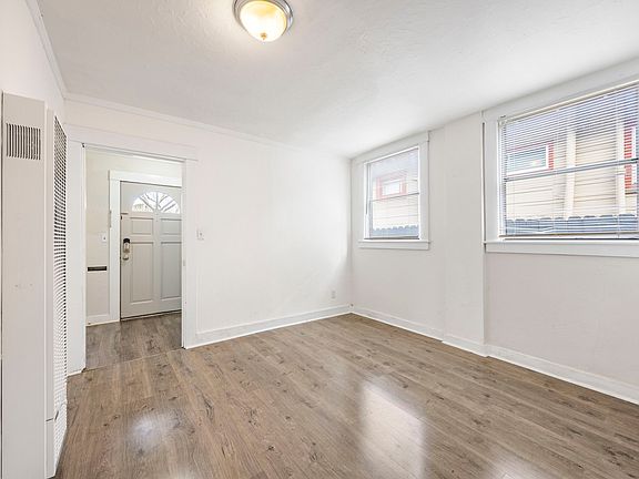 5th image of 1015 47th St #B