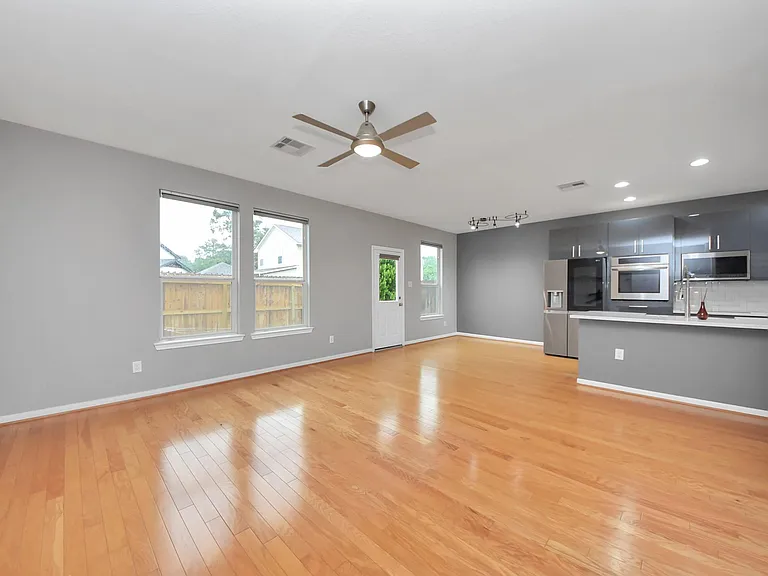 10062 Hillside Bayou Dr — Photo 19