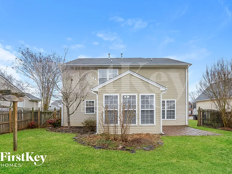 6052 Glen Way Dr — Photo 14